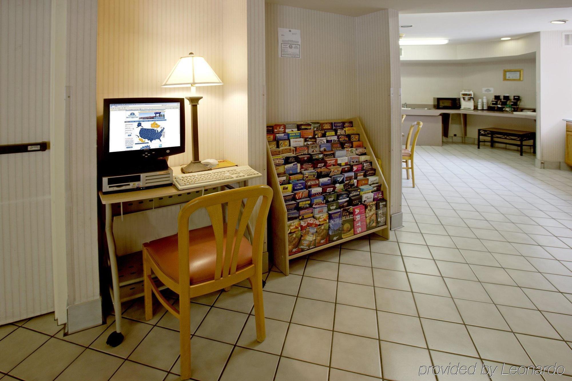 Americas Best Value Inn Addison Interno foto